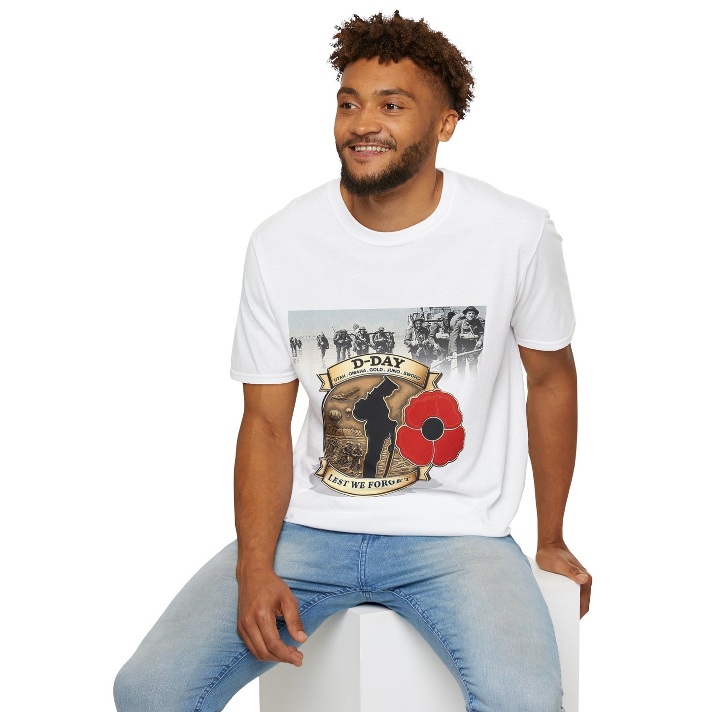 Lest we forget - Unisex  T-Shirt remembering Veterans in the World wars