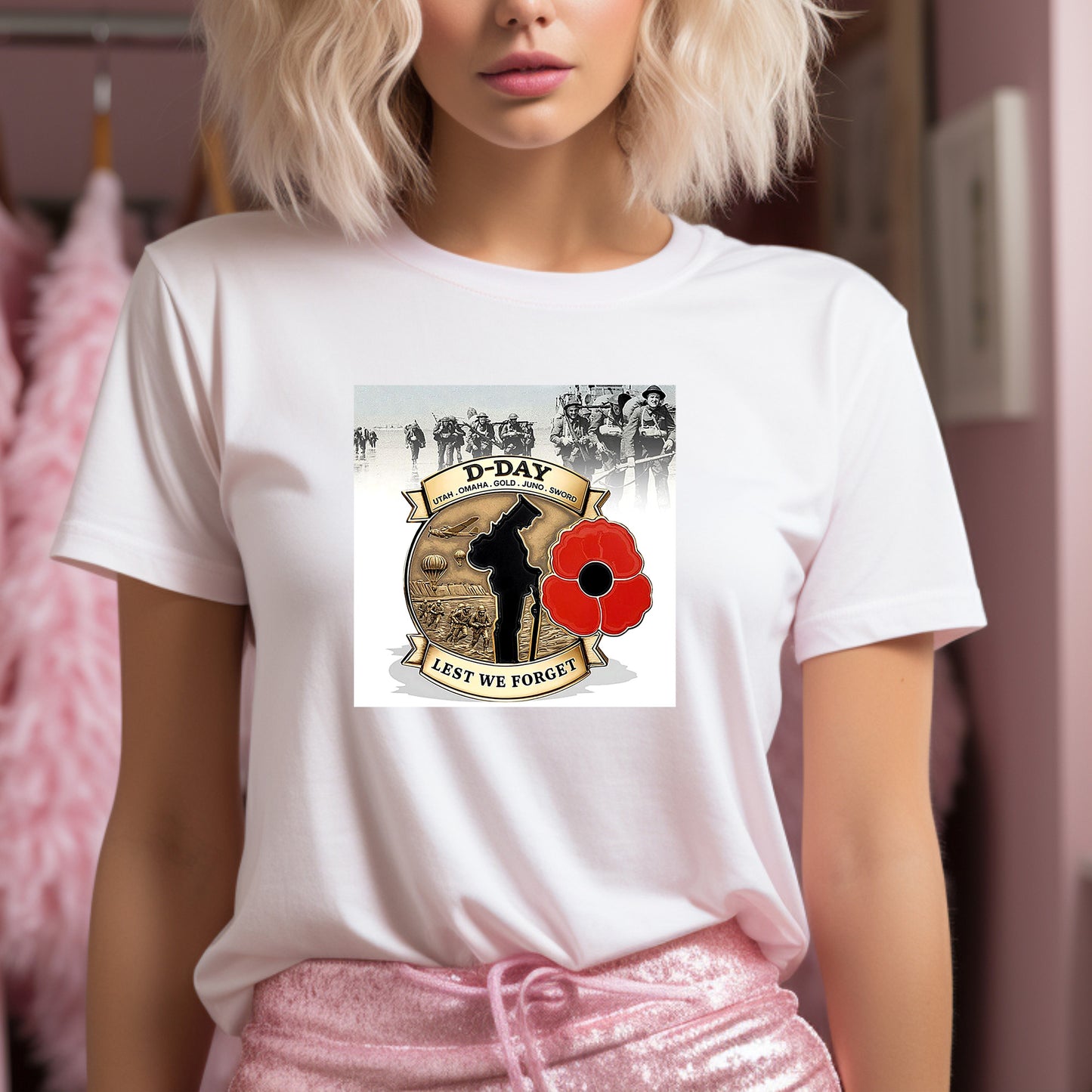 Lest we forget - Unisex  T-Shirt remembering Veterans in the World wars