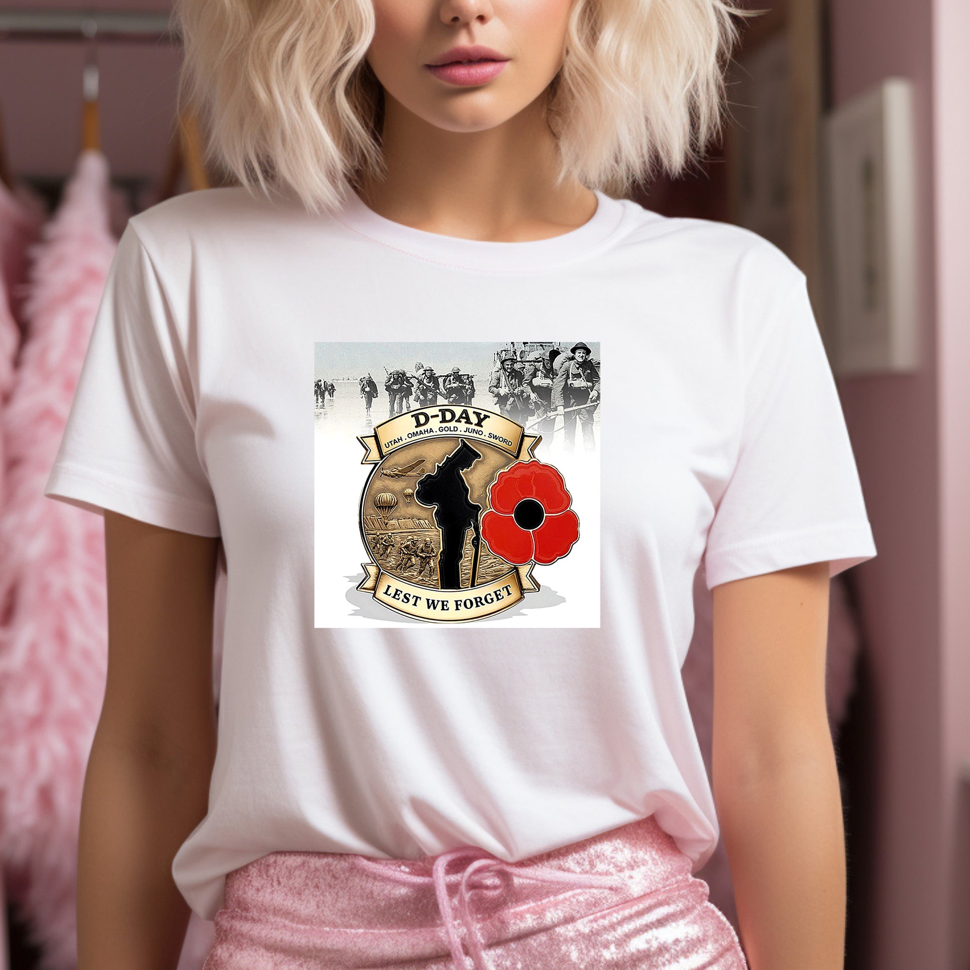 Lest we forget - Unisex  T-Shirt remembering Veterans in the World wars